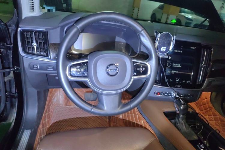 Used Volvo S90 2017 T4 Zhiyuan Edition Steering Wheel