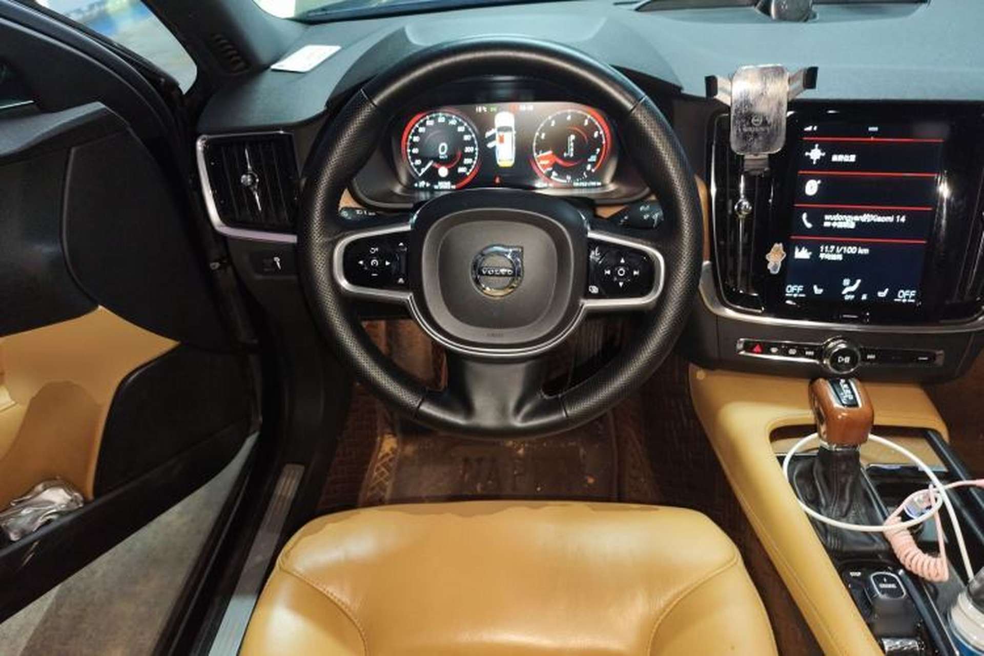 Used Volvo S90 2017 T5 Smart Luxury Edition Steering Wheel