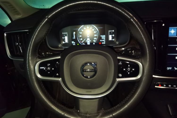 Used Volvo S90 2017 T4 Zhiyuan Edition Steering Wheel