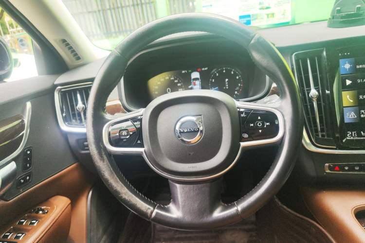 Used Volvo S90 2017 T4 Zhiyuan Edition Steering Wheel