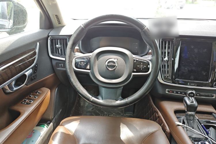Used Volvo S90 2017 T4 Zhiyuan Edition Steering Wheel