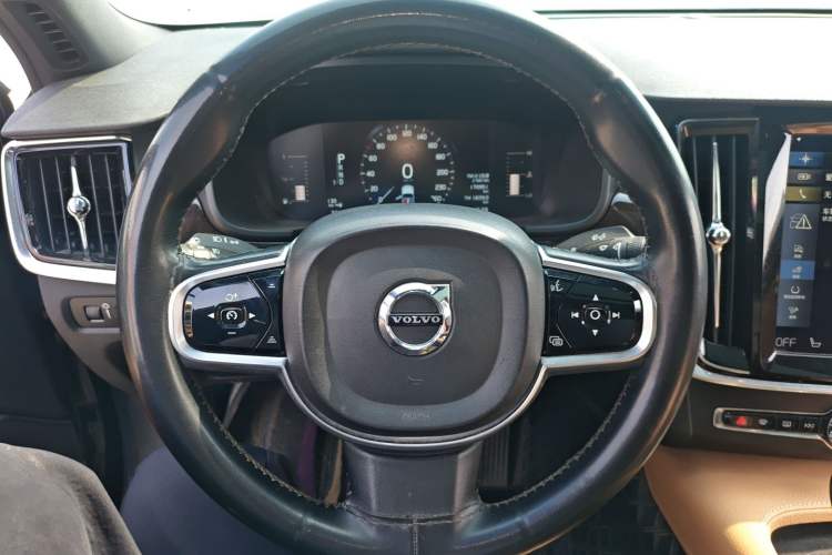 Used Volvo S90 2017 T5 Zhiyuan Edition Steering Wheel