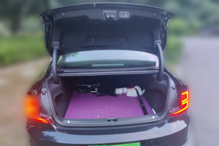 Used Volvo S90 2017 T5 Zhiyuan Edition Trunk