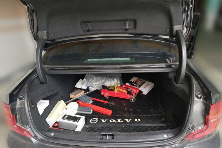 Used Volvo S90 2017 T4 Zhiyi Edition Trunk