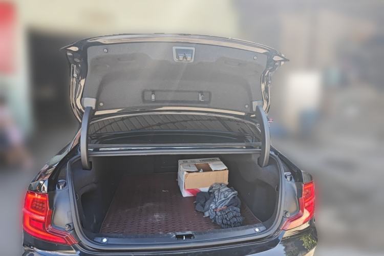 Used Volvo S90 2017 T4 Zhiyi Edition Trunk