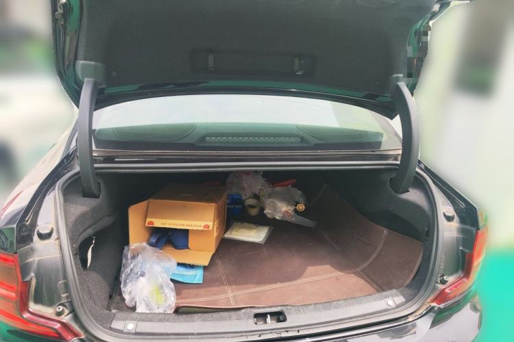 Used Volvo S90 2017 T4 Zhiyuan Edition Trunk