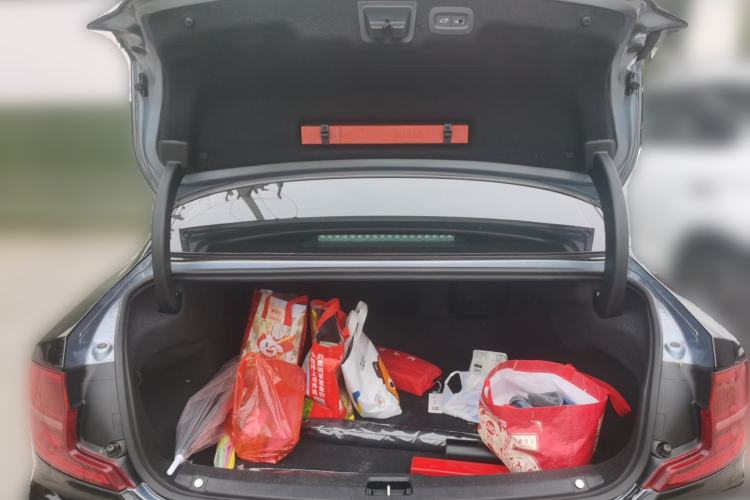 Used Volvo S90 2017 T5 Prestige Edition Trunk