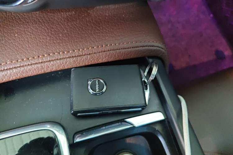 Used Volvo S90 2017 T4 Zhiyi Edition Vehicle Key