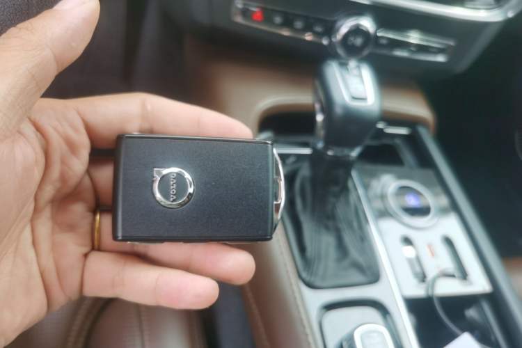 Used Volvo S90 2017 T5 Prestige Edition Vehicle Key