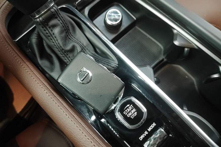Used Volvo S90 2017 T4 Zhiyuan Edition Vehicle Key