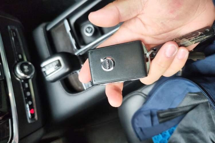 Used Volvo S90 2017 T4 Zhiyuan Edition Vehicle Key