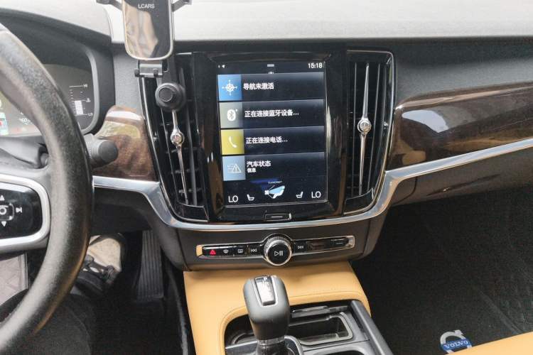 Used Volvo S90 2017 T4 Zhiyuan Edition Audio And AC Panel