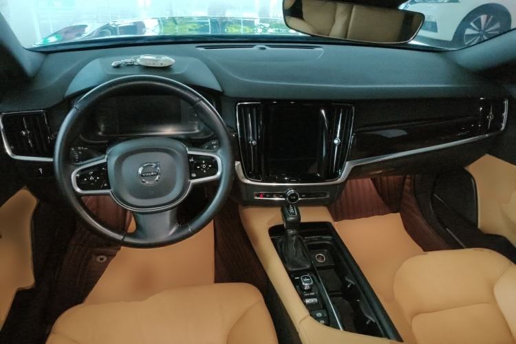 Used Volvo S90 2017 T5 Zhiyuan Edition Center Console