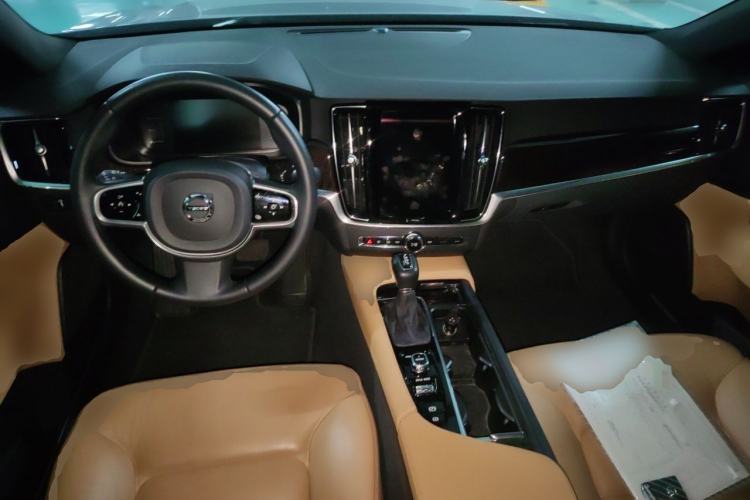 Used Volvo S90 2017 T4 Zhiyuan Edition Center Console