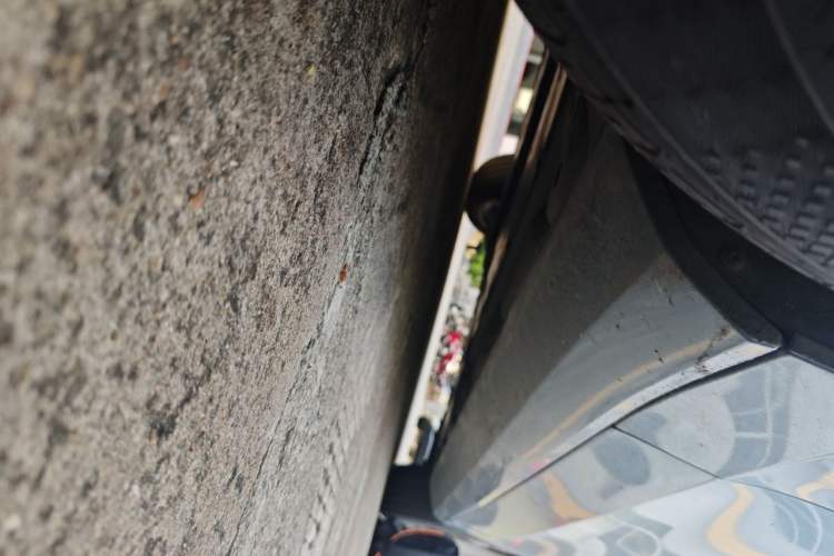 Used Volvo S90 2017 T4 Zhiyuan Edition Chassis Front Left