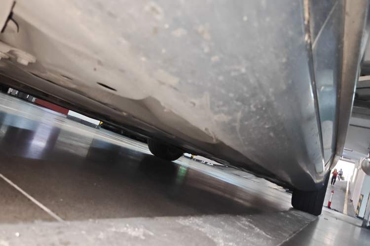 Used Volvo S90 2017 T5 Zhiyuan Edition Chassis Front Left