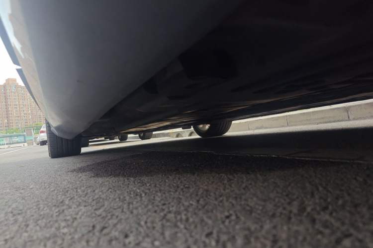 Used Volvo S90 2017 T5 Prestige Edition Chassis Rear Left