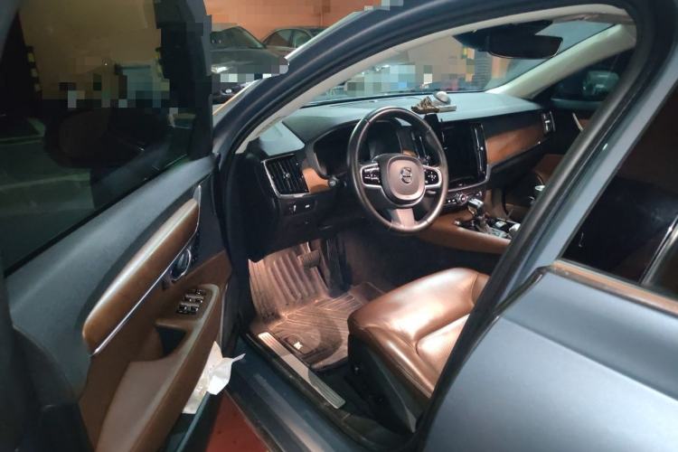 Used Volvo S90 2017 T5 Smart Luxury Edition Driver Seat