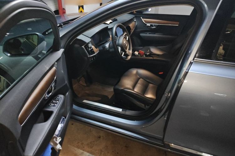 Used Volvo S90 2017 T5 Smart Luxury Edition Driver Seat