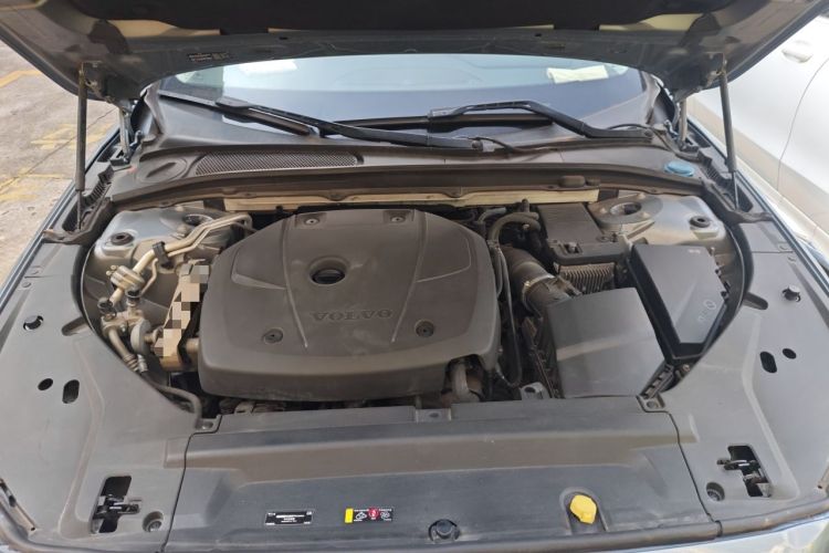 Used Volvo S90 2017 T4 Zhiyuan Edition Engine Bay