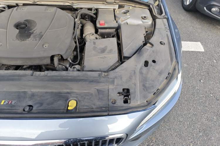 Used Volvo S90 2017 T5 Zhiyuan Edition Engine Bay Left
