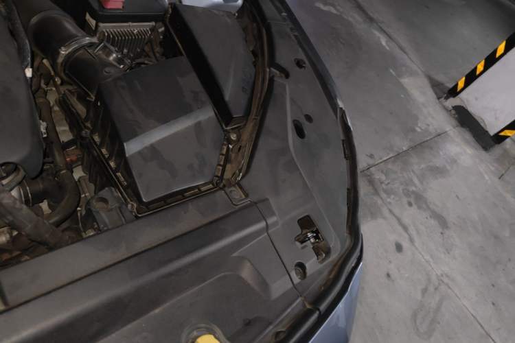 Used Volvo S90 2017 T5 Zhiyuan Edition Engine Bay Left