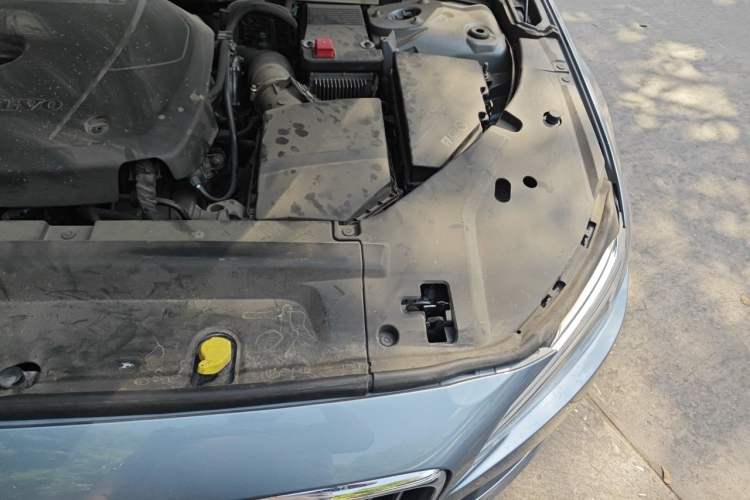 Used Volvo S90 2017 T4 Zhiyuan Edition Engine Bay Left