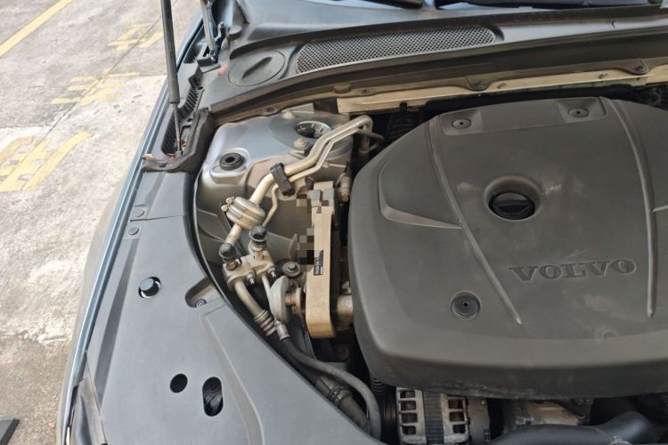 Used Volvo S90 2017 T4 Zhiyuan Edition Engine Bay Right