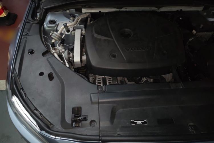 Used Volvo S90 2017 T5 Smart Luxury Edition Engine Bay Right