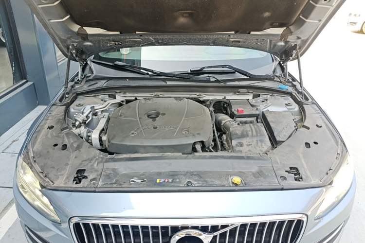 Used Volvo S90 2017 T5 Smart Luxury Edition Engine Bay