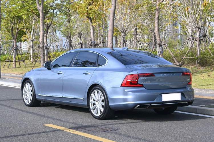 Used Volvo S90 2017 T5 Prestige Edition Exterior 5