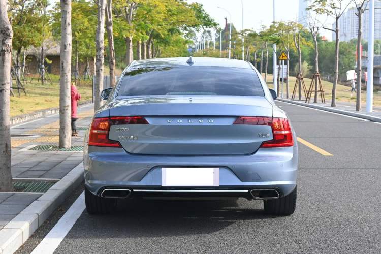 Used Volvo S90 2017 T5 Prestige Edition Exterior 6
