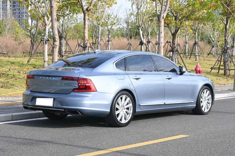 Used Volvo S90 2017 T5 Prestige Edition Exterior 7