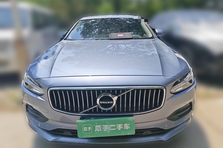 Used Volvo S90 2017 T4 Zhiyuan Edition Front
