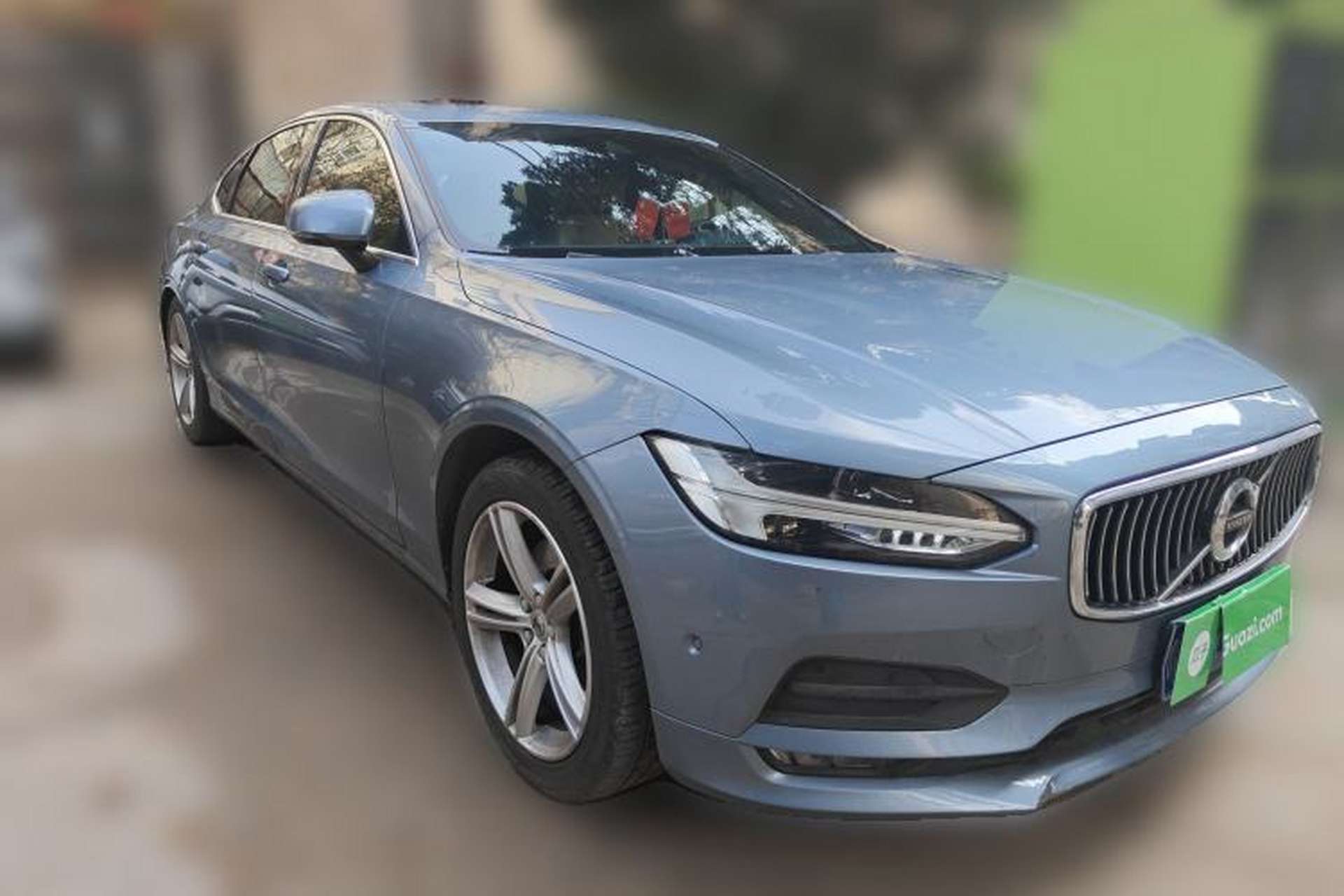 Used Volvo S90 2017 T4 Zhiyuan Edition Front Right 45 Deg