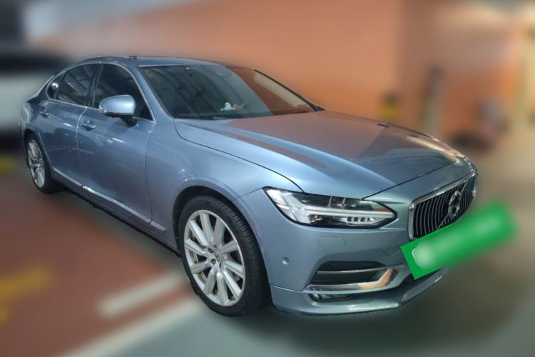 Used Volvo S90 2017 T5 Smart Luxury Edition Front Right 45 Deg