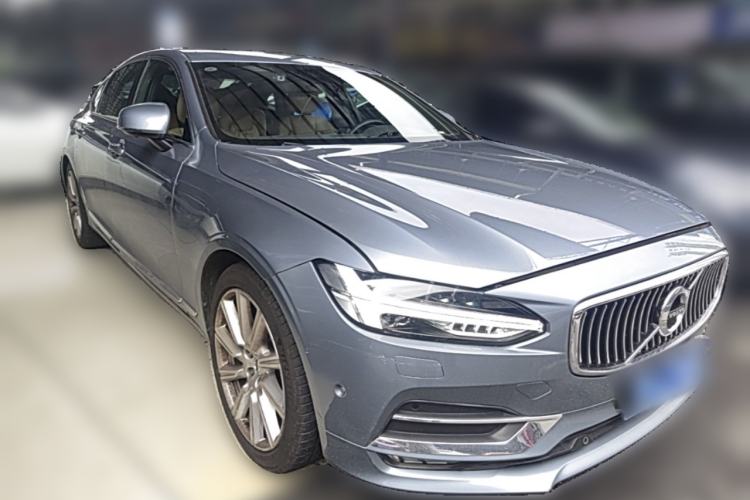 Used Volvo S90 2017 T5 Smart Luxury Edition Front Right 45 Deg
