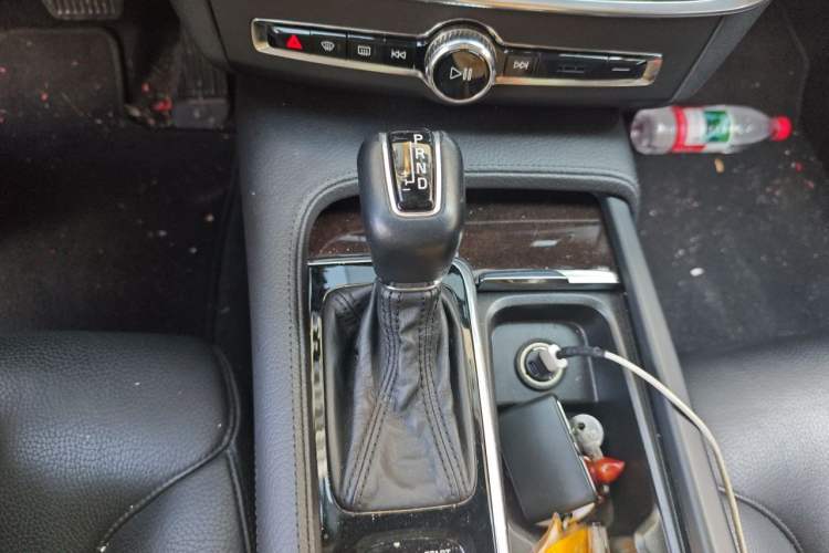 Used Volvo S90 2017 T4 Zhiyuan Edition Gear Lever