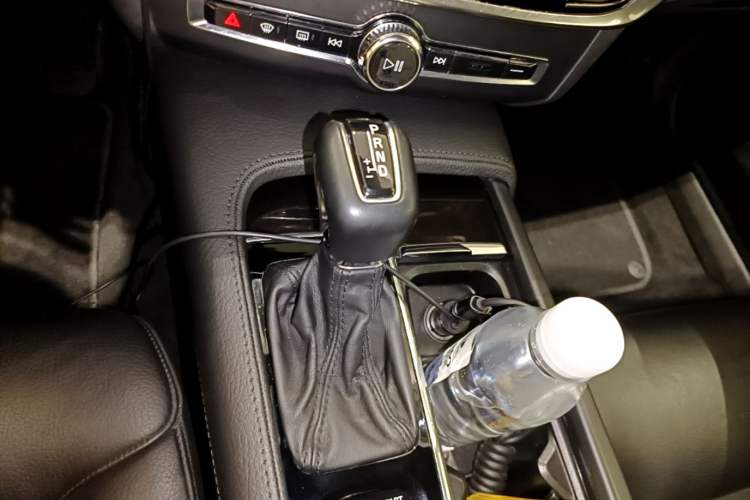 Used Volvo S90 2017 T4 Zhiyuan Edition Gear Lever