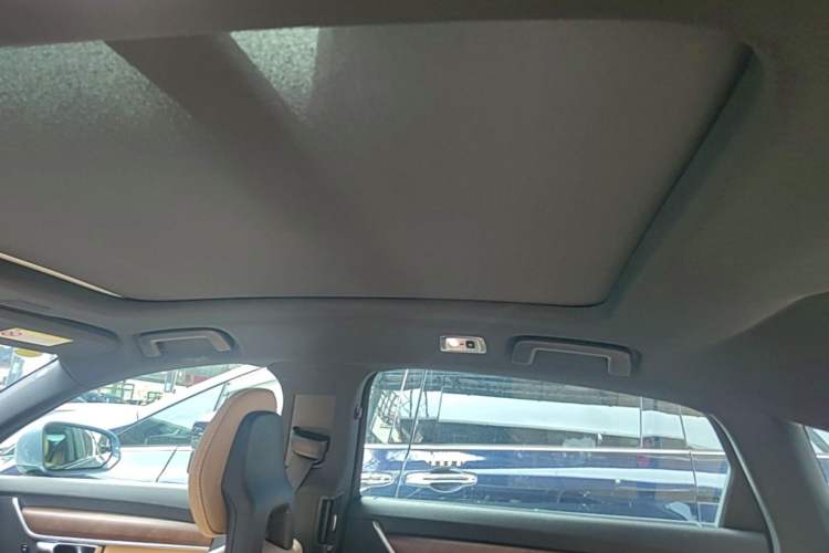 Used Volvo S90 2017 T5 Smart Luxury Edition Headliner