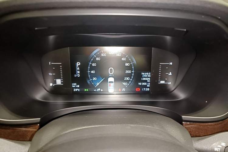 Used Volvo S90 2017 T4 Zhiyuan Edition Instrument Cluster