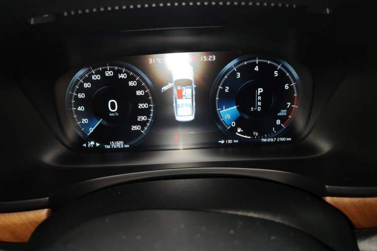 Used Volvo S90 2017 T5 Smart Luxury Edition Instrument Cluster