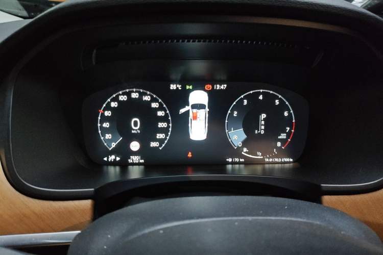 Used Volvo S90 2017 T5 Smart Luxury Edition Instrument Cluster