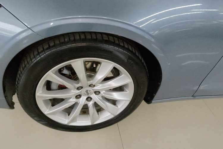 Used Volvo S90 2017 T5 Zhiyuan Edition Left Front Wheel Hub