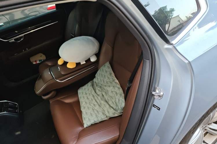 Used Volvo S90 2017 T4 Zhiyuan Edition Left Rear Seat