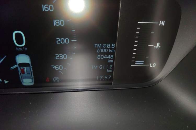 Used Volvo S90 2017 T4 Zhiyuan Edition Odometer Close Up