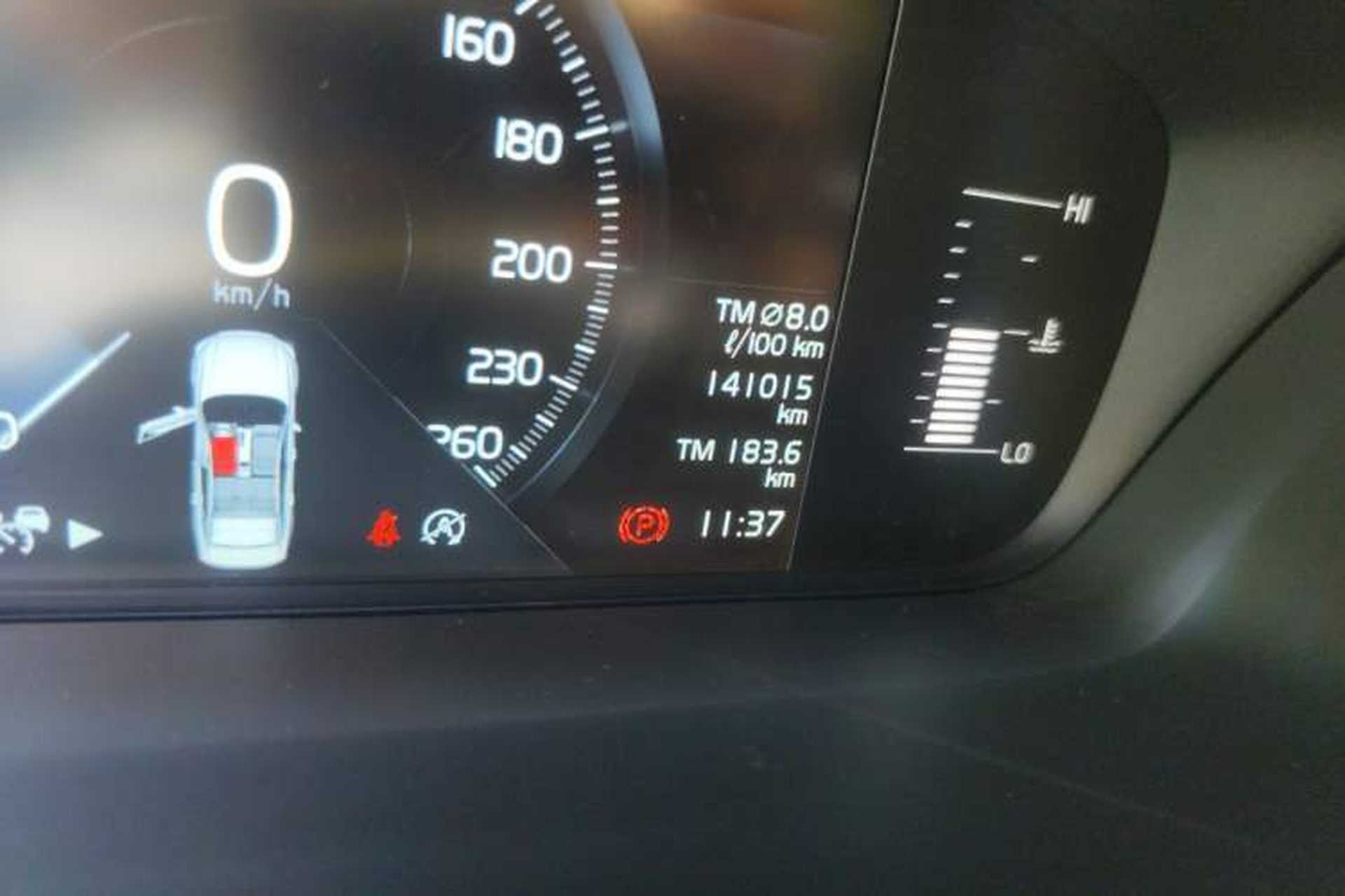 Used Volvo S90 2017 T4 Zhiyuan Edition Odometer Close Up