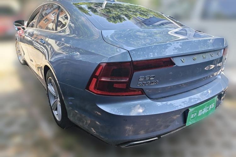 Used Volvo S90 2017 T4 Zhiyuan Edition Rear Left 45 Deg