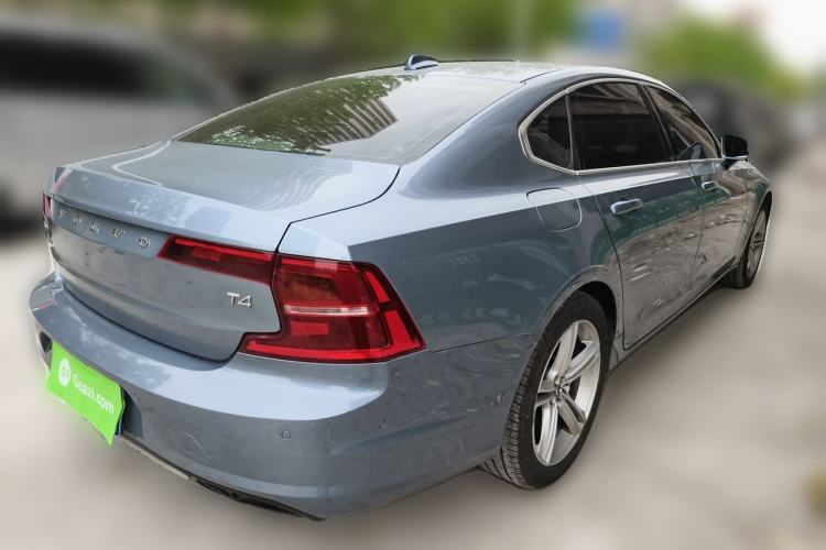 Used Volvo S90 2017 T4 Zhiyuan Edition Rear Right 45 Deg