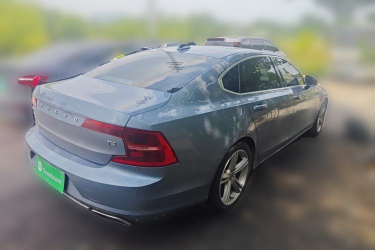 Used Volvo S90 2017 T4 Zhiyuan Edition Rear Right 45 Deg